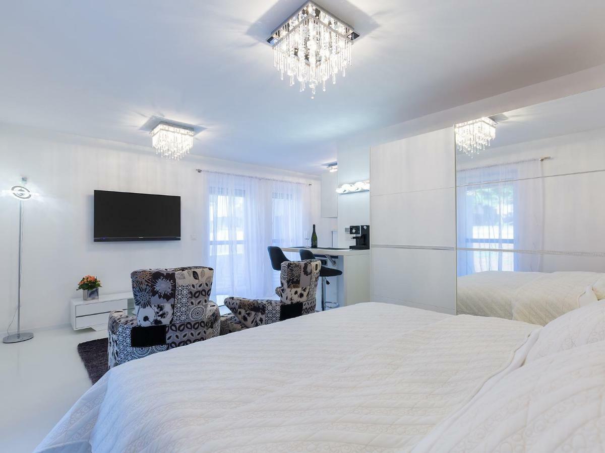 Apartmani Beril Lux روفينج المظهر الخارجي الصورة