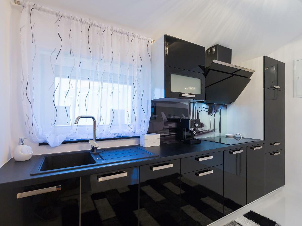 Apartmani Beril Lux روفينج المظهر الخارجي الصورة