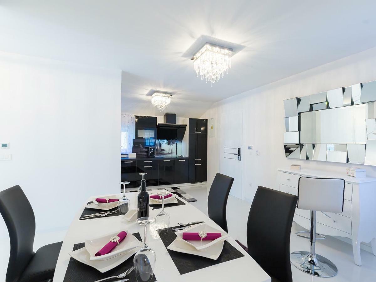 Apartmani Beril Lux روفينج المظهر الخارجي الصورة